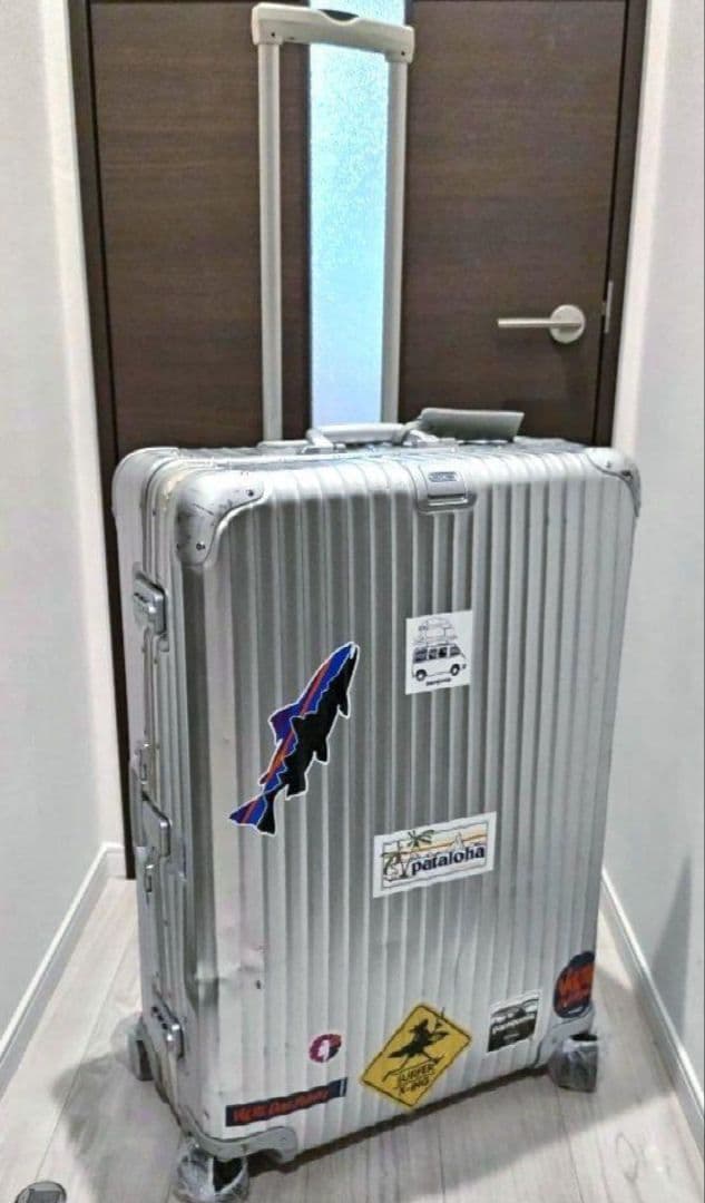 リモワ　トパーズ　4輪　TSAダイヤルロック搭載　98L