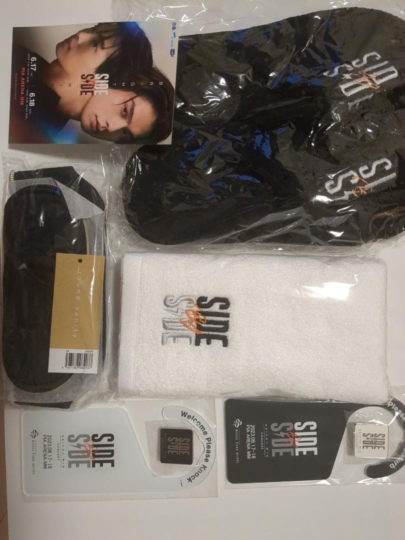 side by side ホテル宿泊者　限定品　非売品　Bright　Win