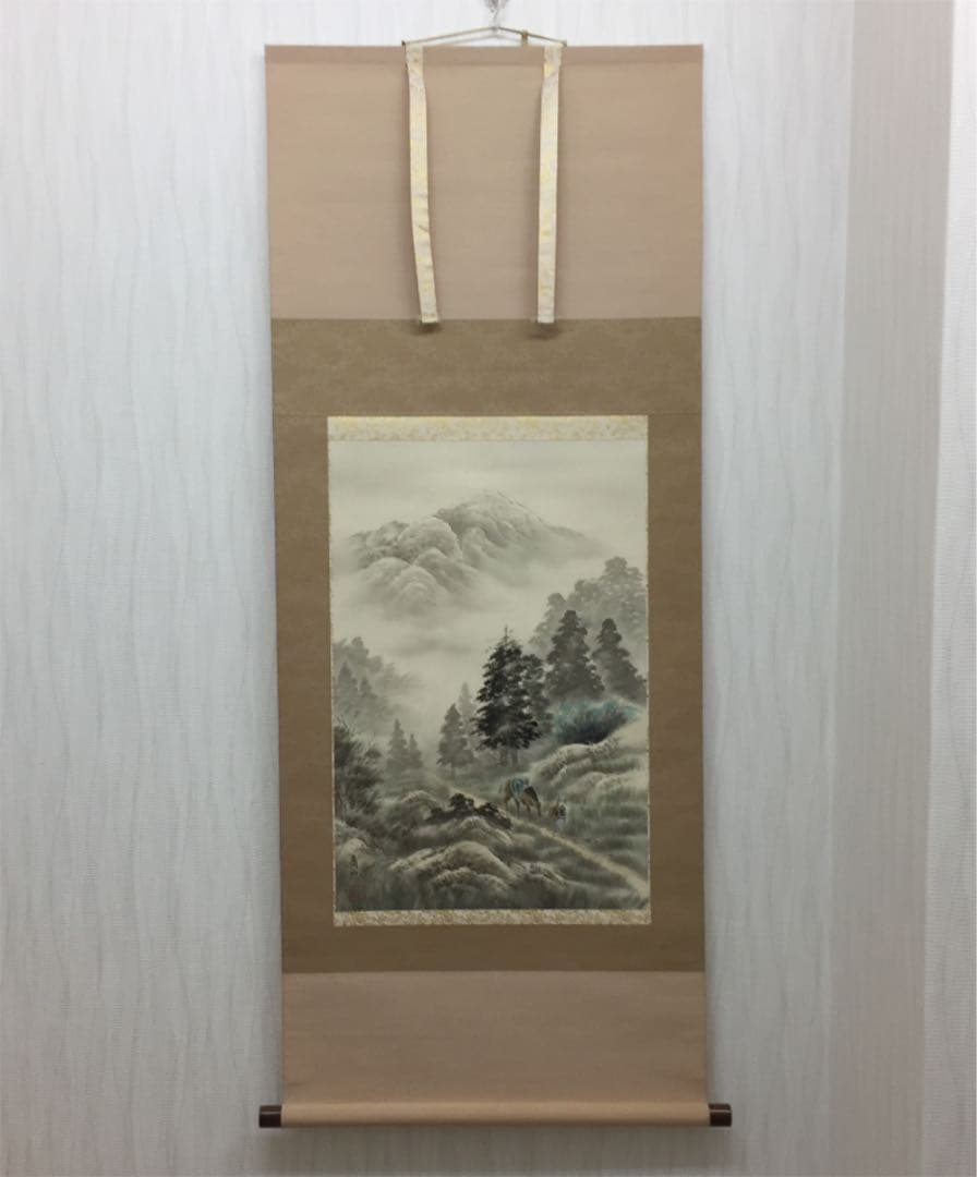掛け軸 佐川 高徳作 彩色山水 桐箱付き